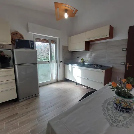 House Close To The - Large Private Garden * Tertenìa