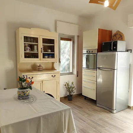 House Close To The - Large Private Garden *