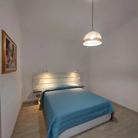 House Close To The - Large Private Garden *